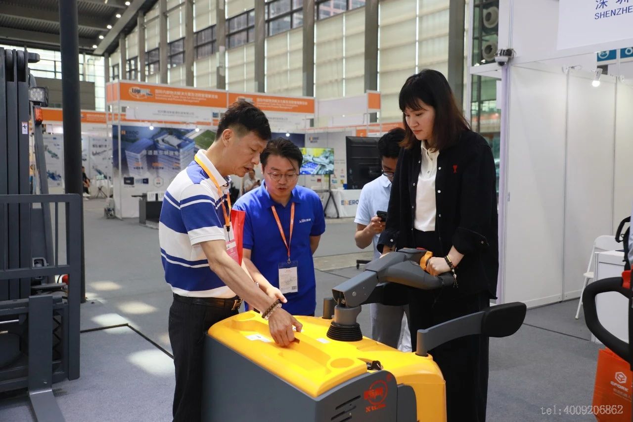 用精品連接客戶 | 西林叉車閃耀LogiMAT China 2024(圖5) 用精品連接客戶 | 西林叉車閃耀LogiMAT China 2024(圖5)